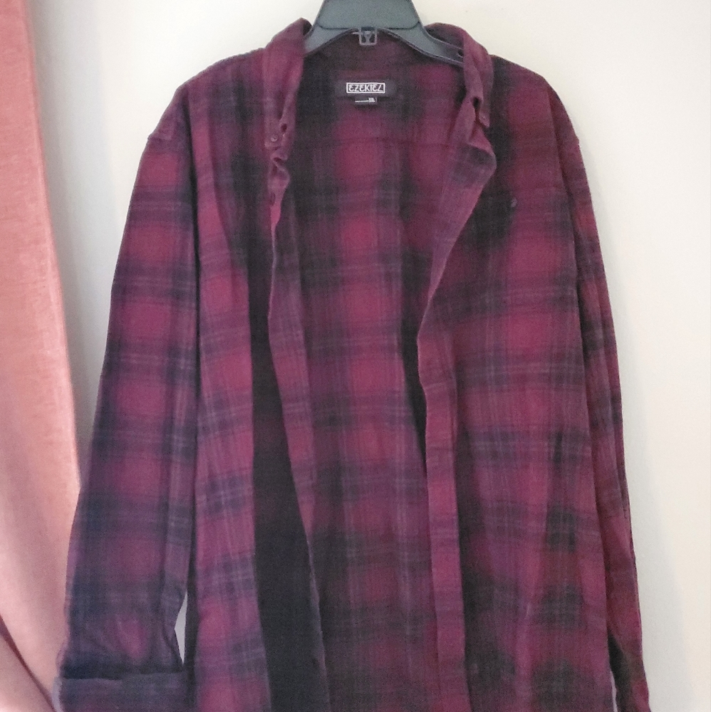 Ezekiel button down XXL